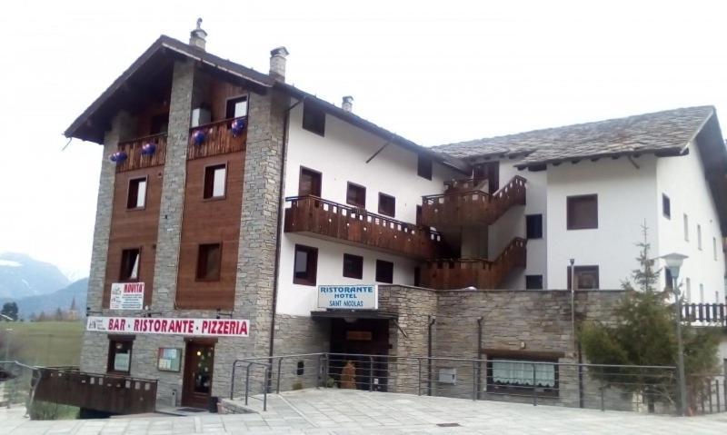 Hotel, Bar & Bistrot Saint Nicolas Gran Paradiso Экстерьер фото