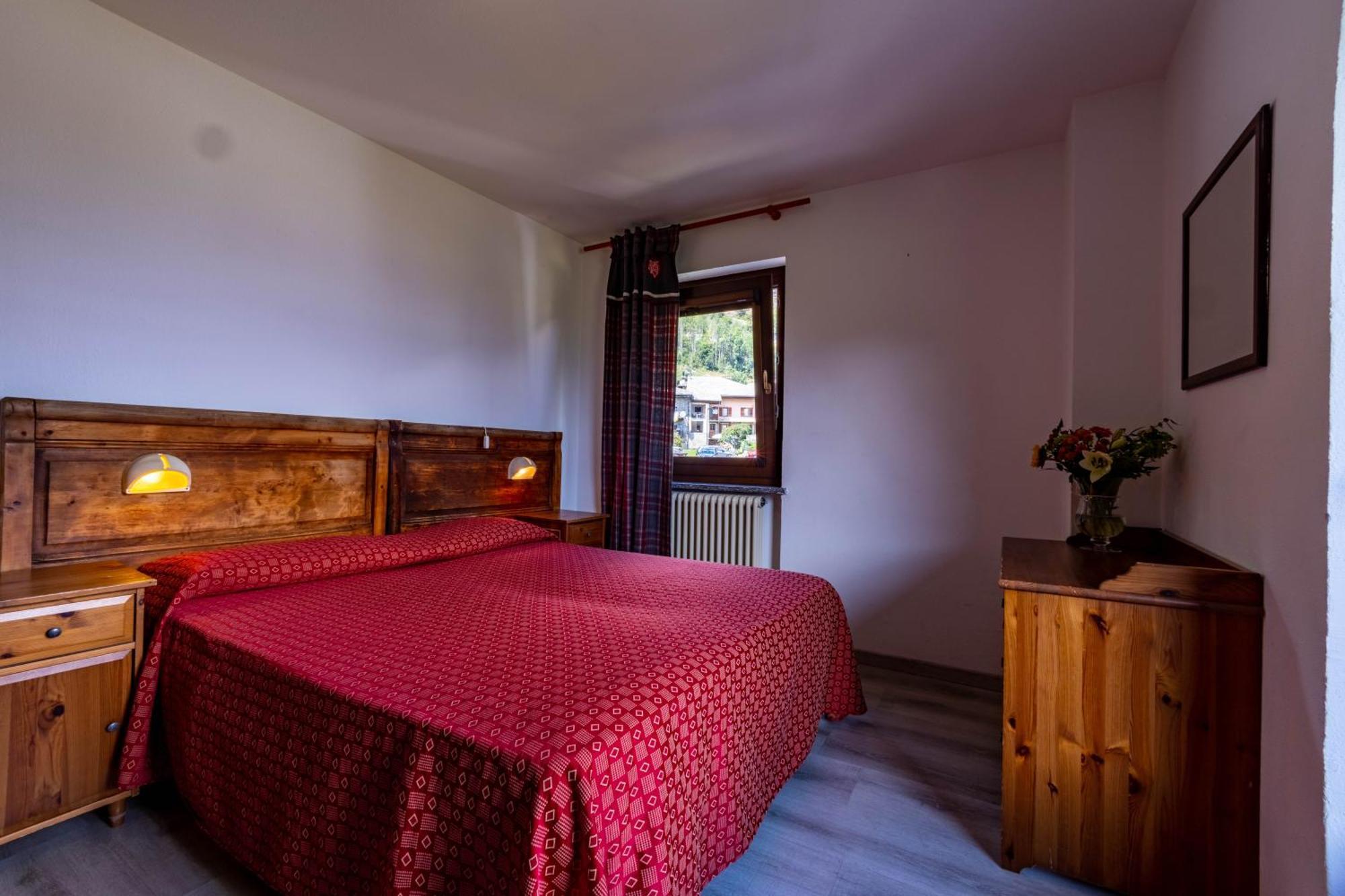 Hotel, Bar & Bistrot Saint Nicolas Gran Paradiso Экстерьер фото