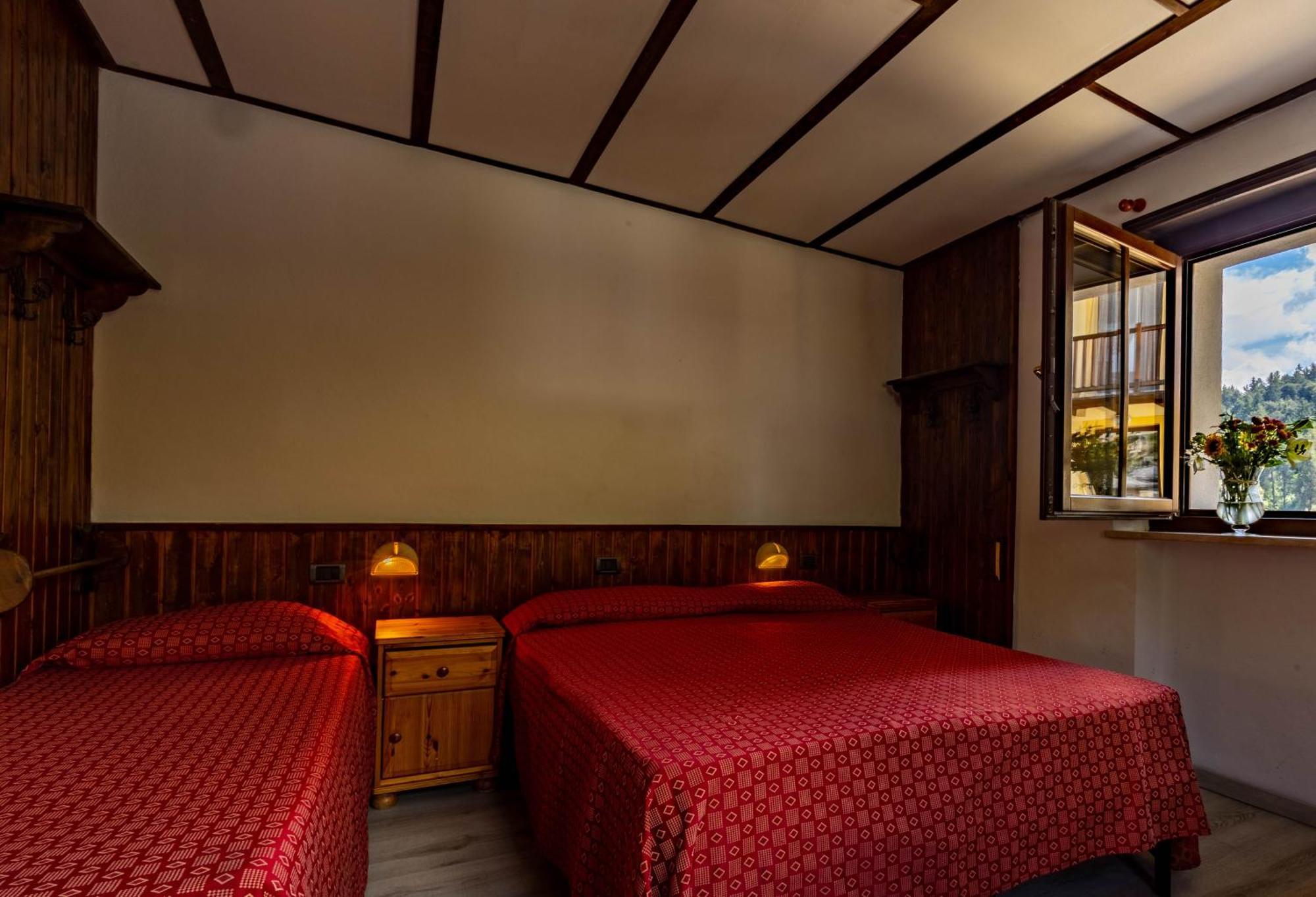Hotel, Bar & Bistrot Saint Nicolas Gran Paradiso Экстерьер фото