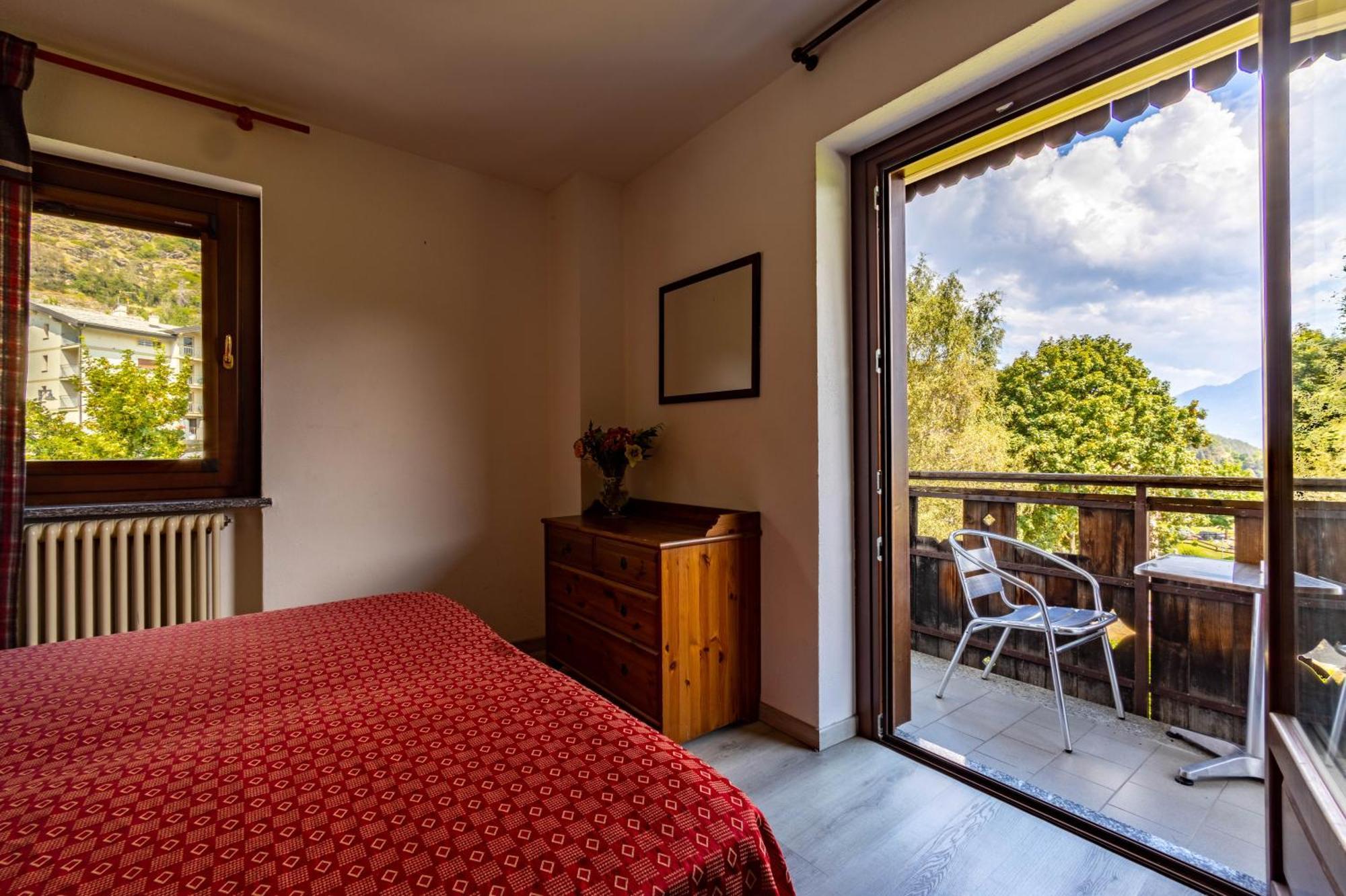 Hotel, Bar & Bistrot Saint Nicolas Gran Paradiso Экстерьер фото