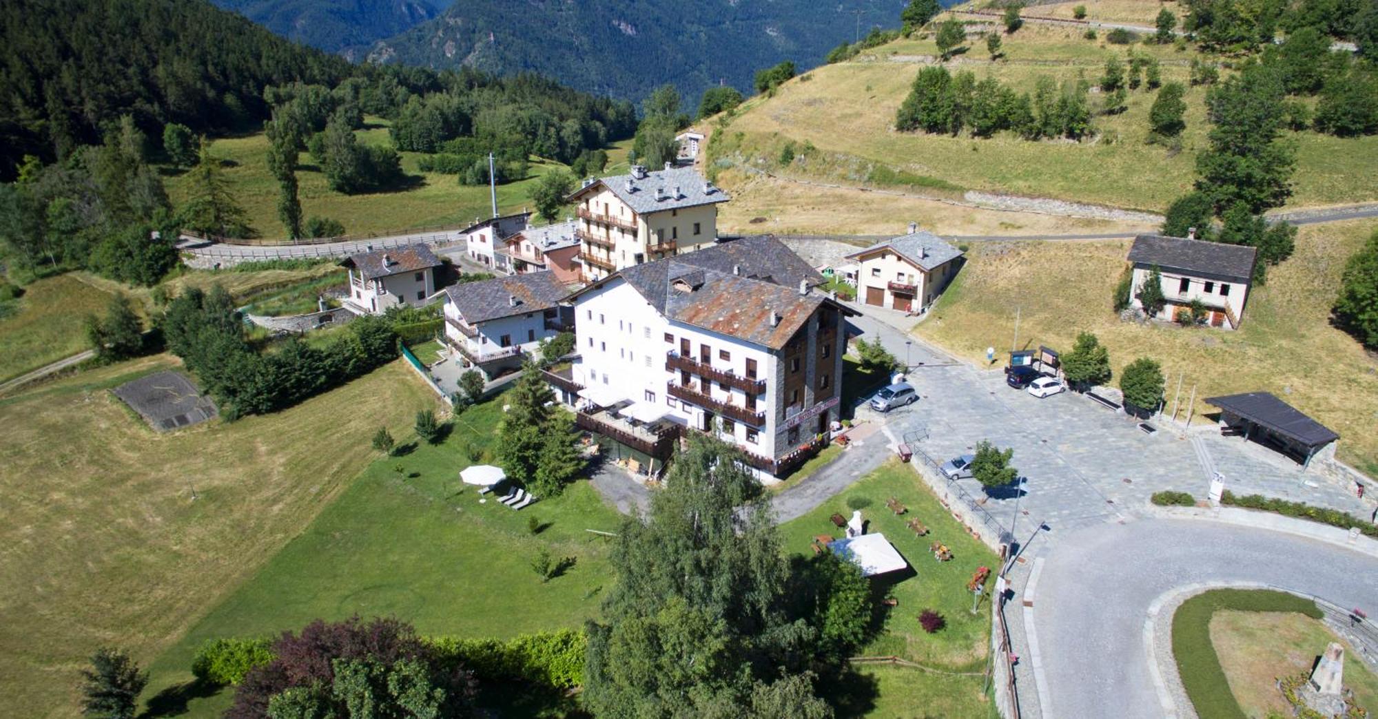 Hotel, Bar & Bistrot Saint Nicolas Gran Paradiso Экстерьер фото